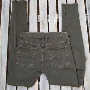 ⚠️CLOSING FOR NOW⚠️7for all mankind Jeans